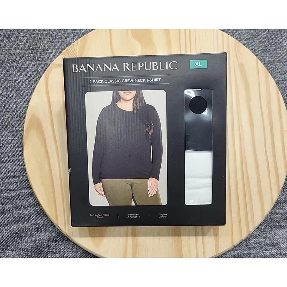 Banana Republic Ladies Set of 2 Classic Tee Shirt  Black/White Size XL.  AQ